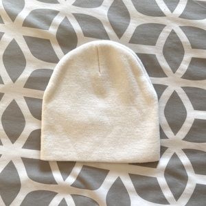 White beanie